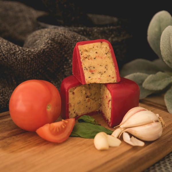 Munchie's Margherita, a 200g truckle of flavoured cheddar